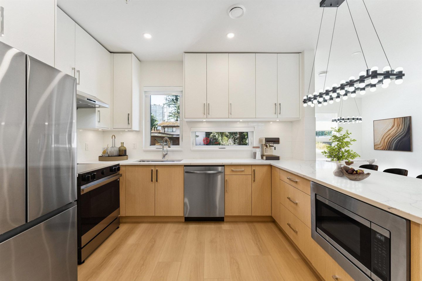 加拿大不列颠哥伦比亚省North Vancouver的公寓，844 St. Denis，编号78525393