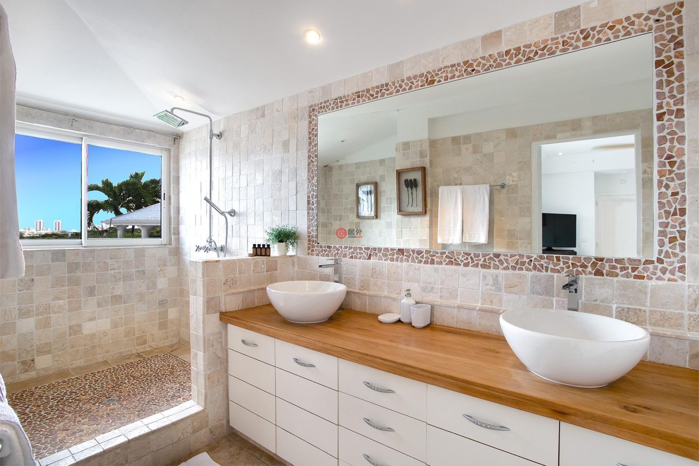 圣马丁岛的独栋别墅，Terres Basses，编号76417947