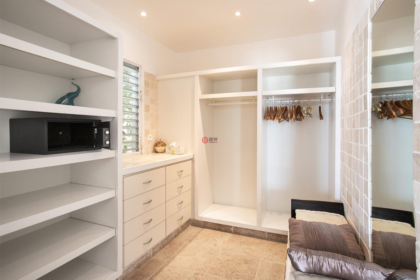 圣马丁岛的独栋别墅，Terres Basses，编号76417947