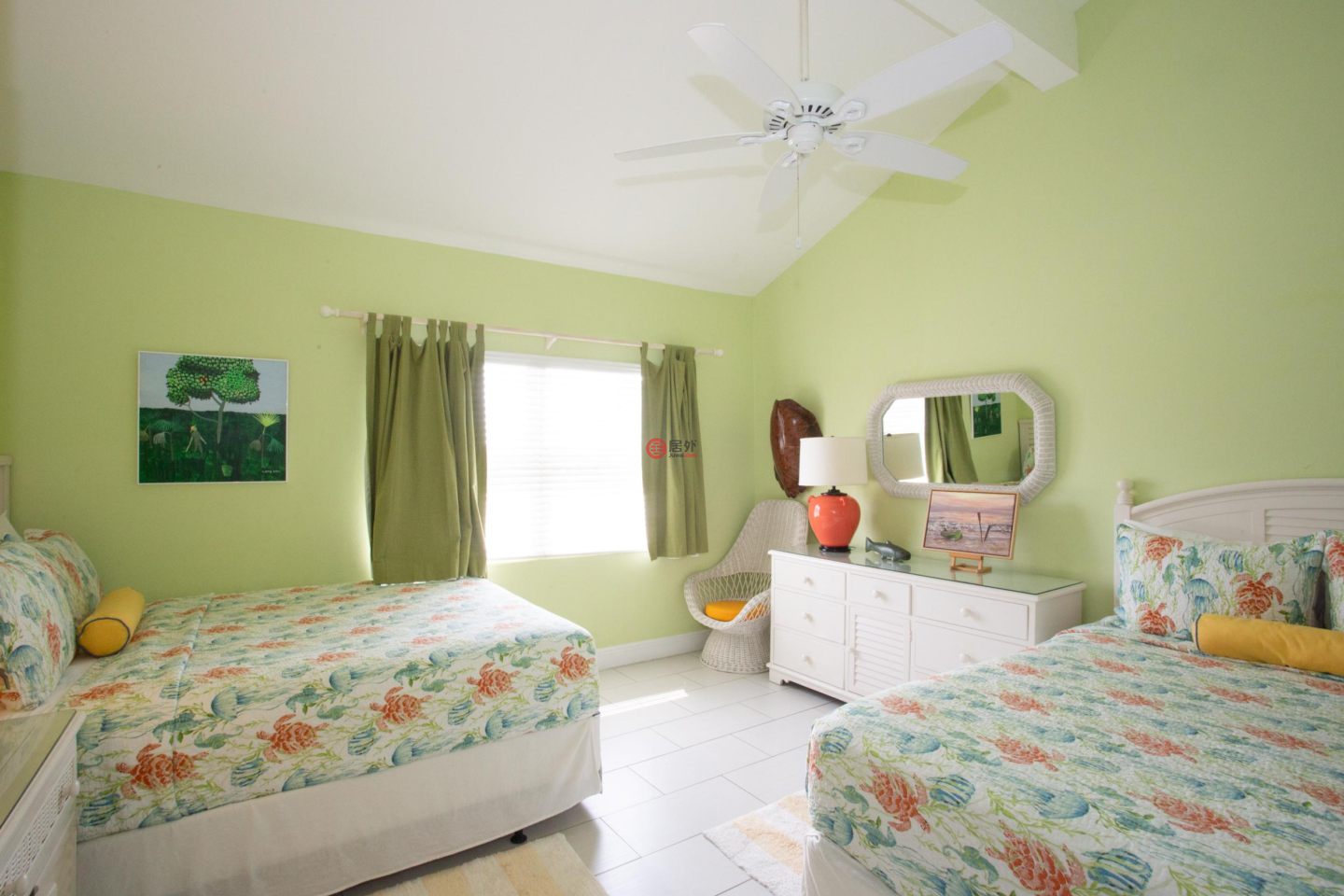 开曼群岛Seven Mile Beach的公寓，Harbour Heights 44，编号78075295