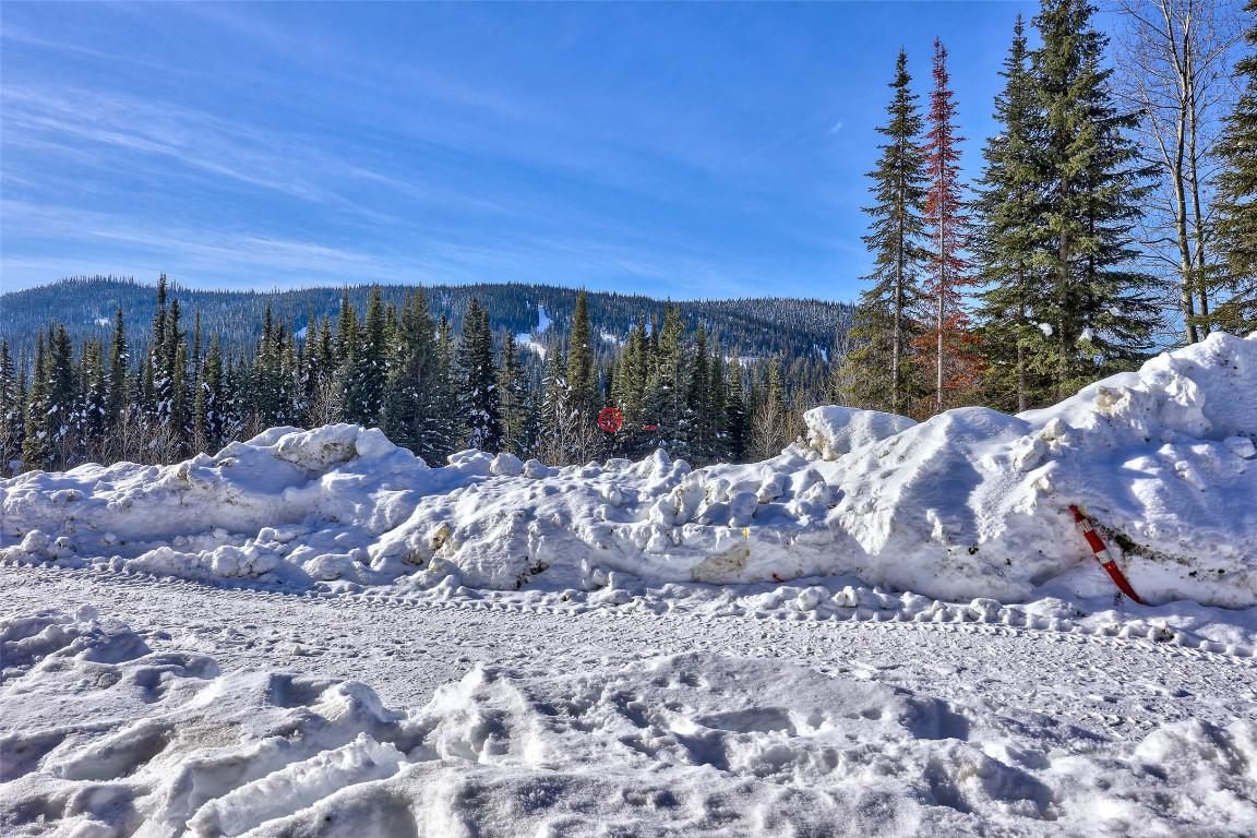 加拿大不列颠哥伦比亚省Sun Peaks的公寓，7005 MCGILLIVRAY LAKE，编号75529953