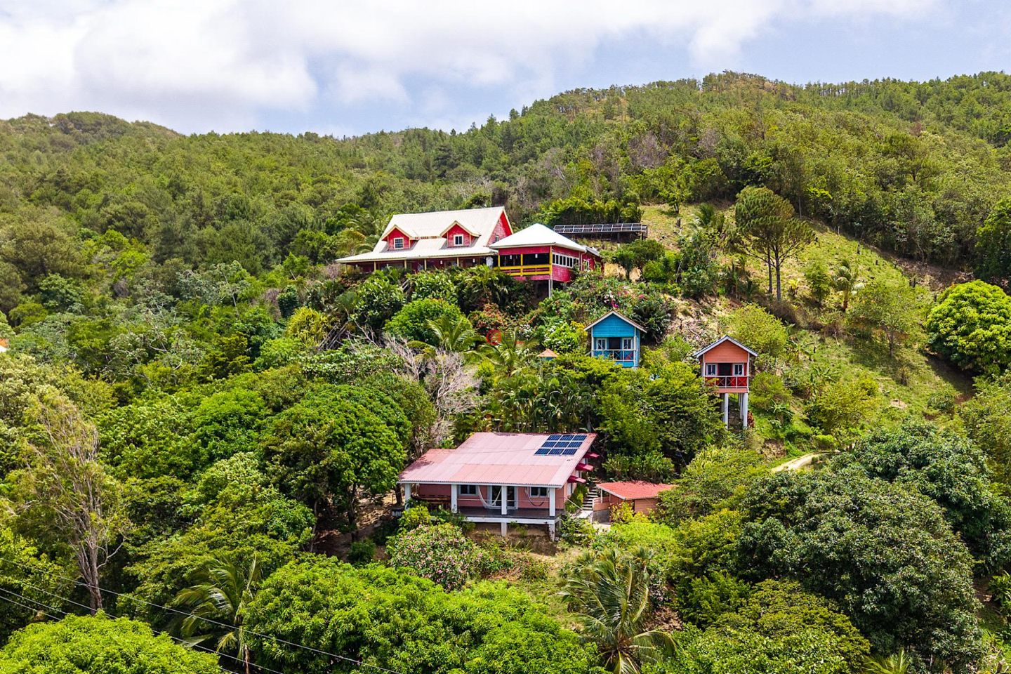 洪都拉斯海湾群岛瓜納哈島的独栋别墅，Ocean View Island Cottage with Boat Dock & Photogenic Views Guanaja，编号78412095