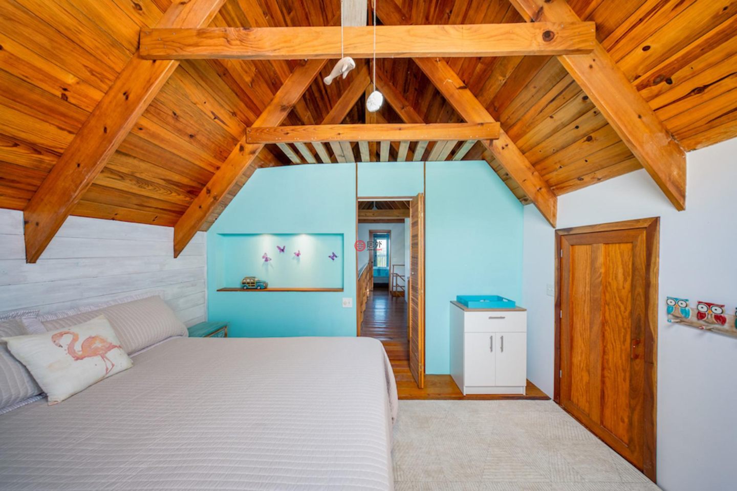 洪都拉斯海湾群岛Roatán的独栋别墅，Ocean View 5 BR Island Style Cottage Flamingo House，编号77263676