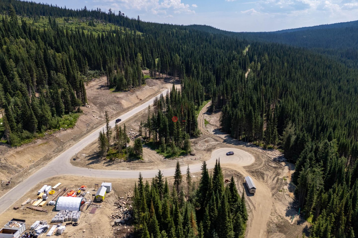 加拿大不列颠哥伦比亚省Sun Peaks的公寓,LOT 4 MCGILLIVRAY LAKE,编号75526920