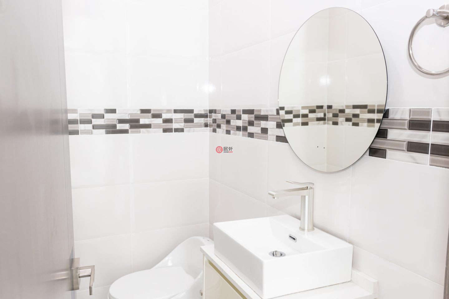 牙买加SurreyKingston的联排别墅，287 The Onyx，编号77834835