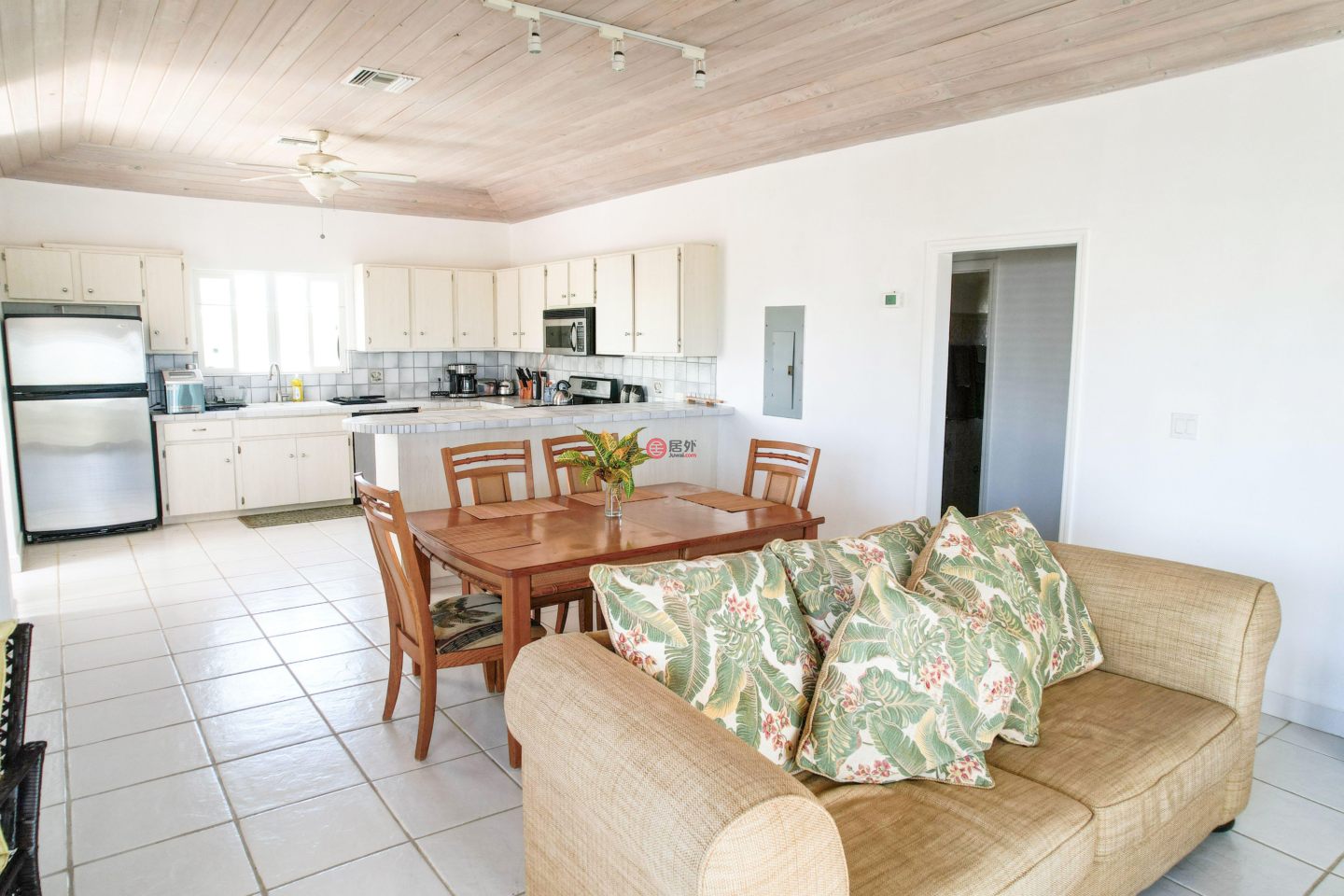 巴哈马Governors Harbour的住宅用地，Beachfront Home & Lot，编号78496141