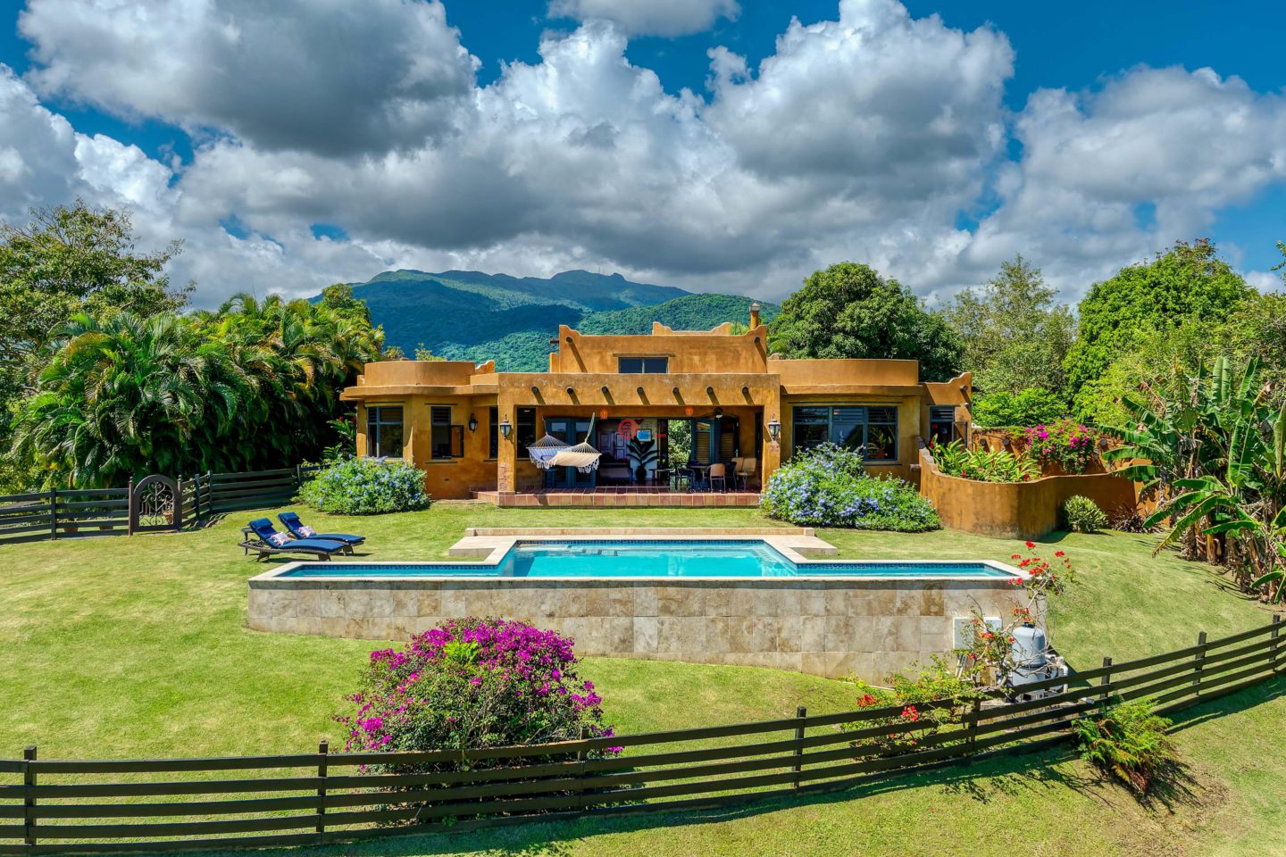 波多黎各Puerto RicoLuquillo的独栋别墅，Lot A Cofresi St. Mameyes I，编号77750196