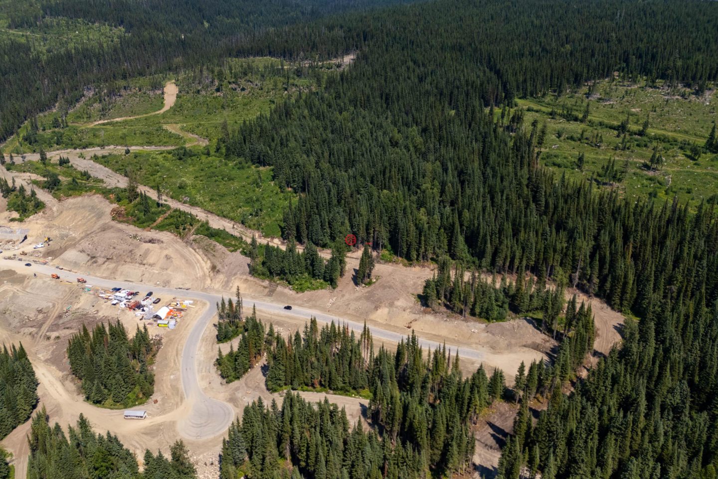 加拿大不列颠哥伦比亚省Sun Peaks的公寓,LOT 9 MCGILLIVRAY LAKE,编号75526188