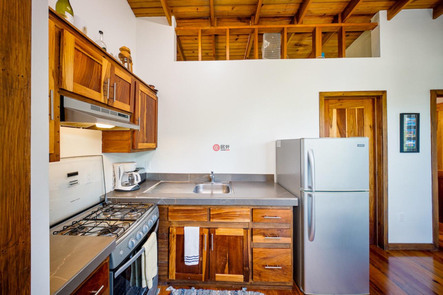 洪都拉斯海湾群岛Roatán的独栋别墅，Turnkey Potential Income Property Between West End & West Bay – Prime Location，编号78484472