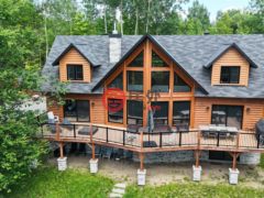 加拿大魁北克Amherst的独栋别墅，121 Ch. du Pavillon-Kanata，编号77161753