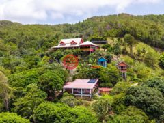 洪都拉斯海湾群岛瓜納哈島的独栋别墅，Ocean View Island Cottage with Boat Dock & Photogenic Views Guanaja，编号78412095