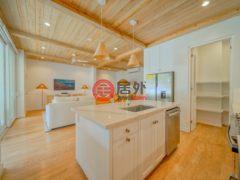 洪都拉斯海湾群岛Roatán的公寓，Oceanfront Condominium D4 Watercolors Resort 1st Floor Building D，编号76763848