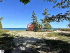 美国密歇根州Beaver Island的住宅用地，None Lots 56 & 57 Spaulding Drive，编号77885732
