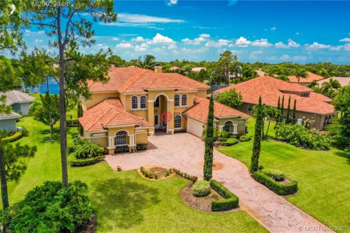 美国棕榈城5卧5卫的独栋别墅