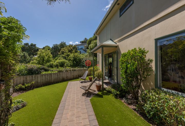 新西兰3卧1卫的联排别墅