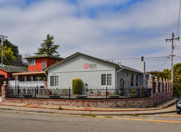 美国加州圣布鲁诺4卧3卫的房产